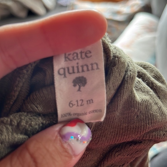 Kate Quinn jogger set - Picture 2 of 2